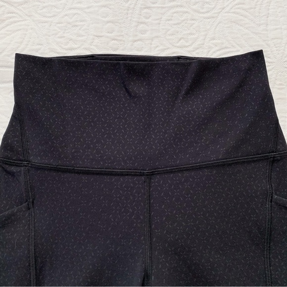 Lululemon Align High-Rise Pant with Pockets‎ 25", Gradiate Geo Emboss Black - Picture 5 of 7